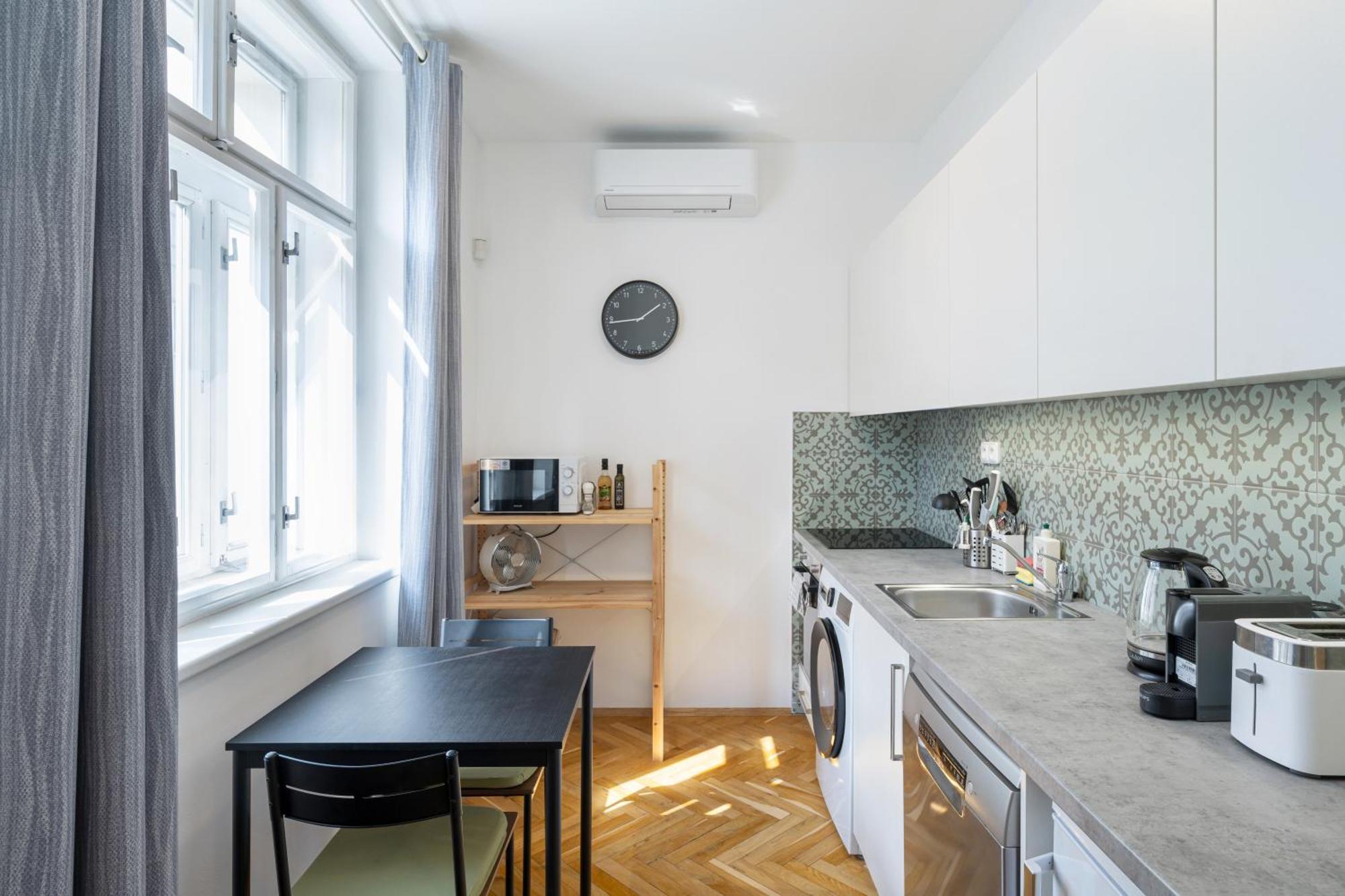 Veleslavin Apartments Prague Exterior photo